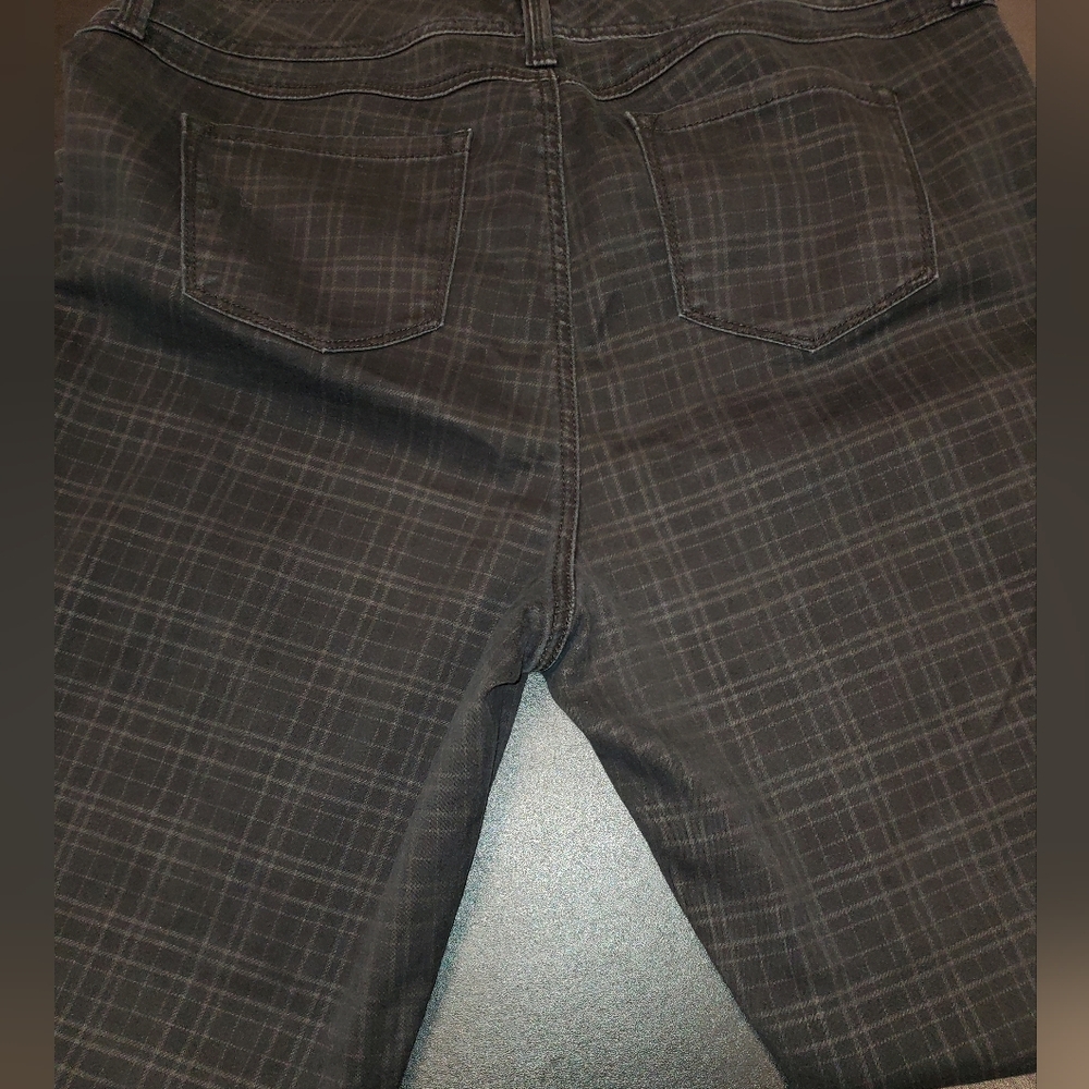 Torrid Black/Gray Plaid Jeans 20R - Picture 12 of 12